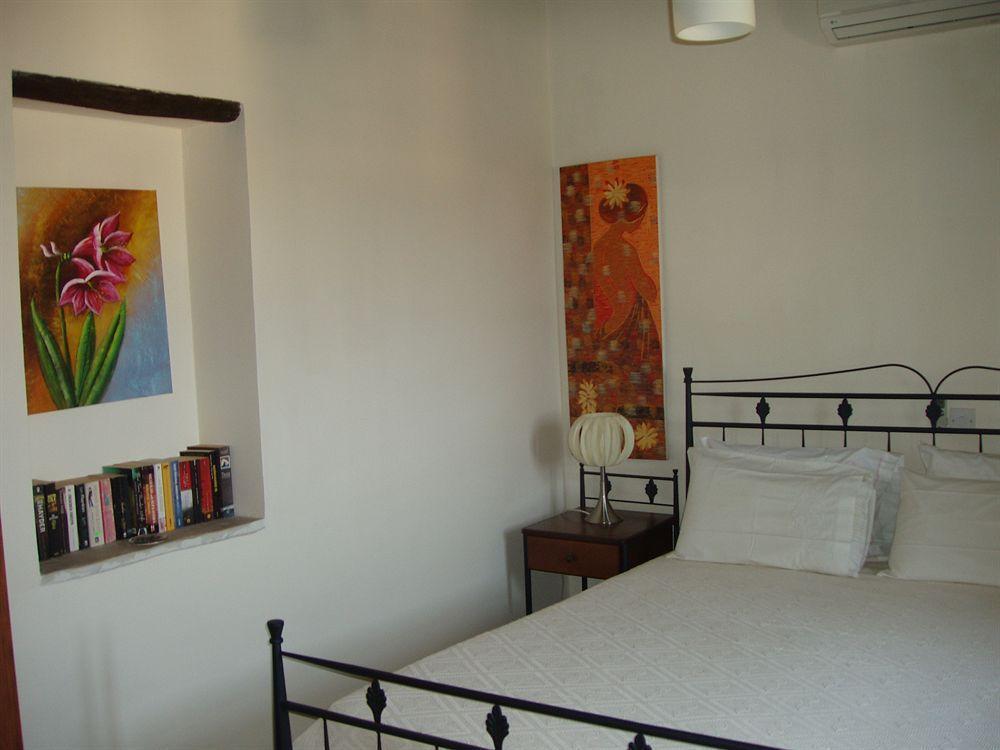 Niovi House Apartman Tóhni Kültér fotó
